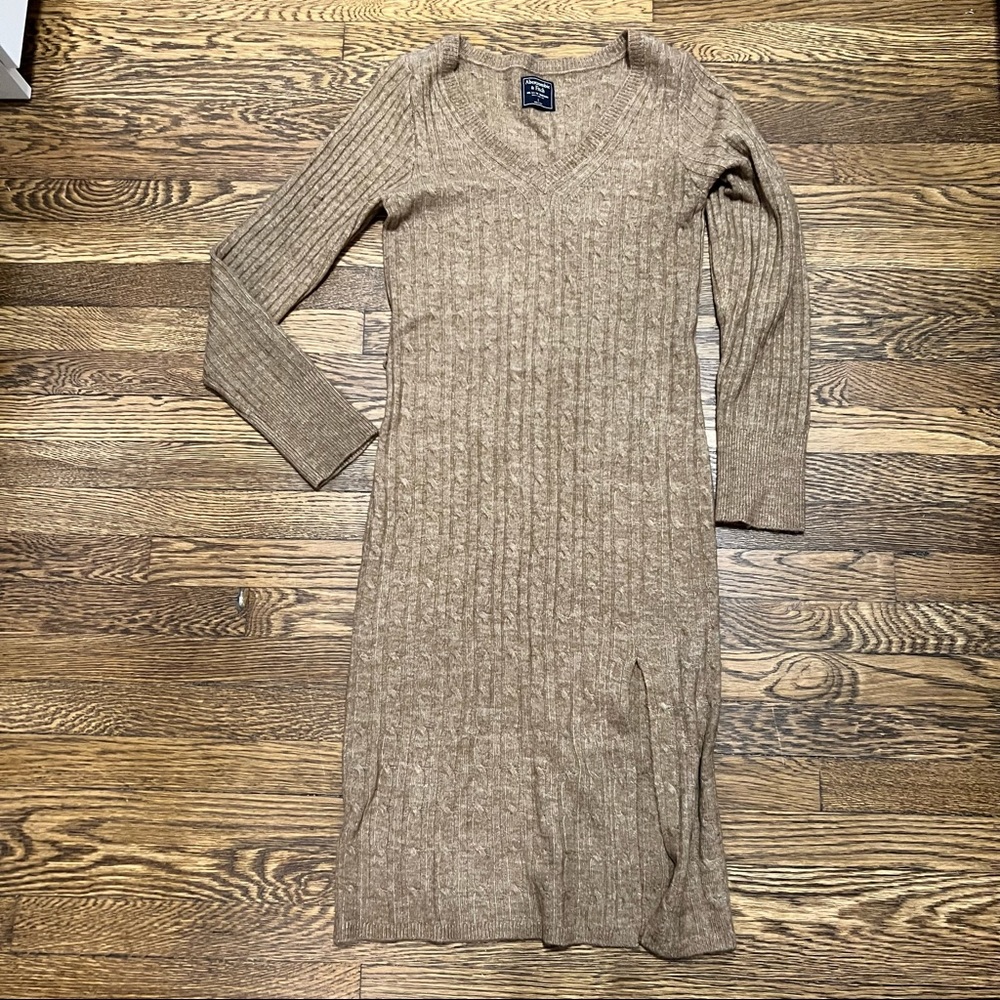 Abercrombie sweater dress with matching belt